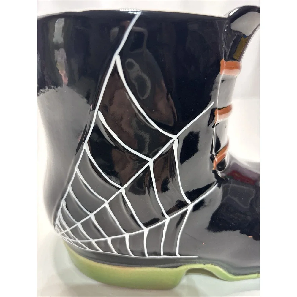 Yankee Candle Halloween Black Witch Boot Jar‎ Holder With Web Scary
